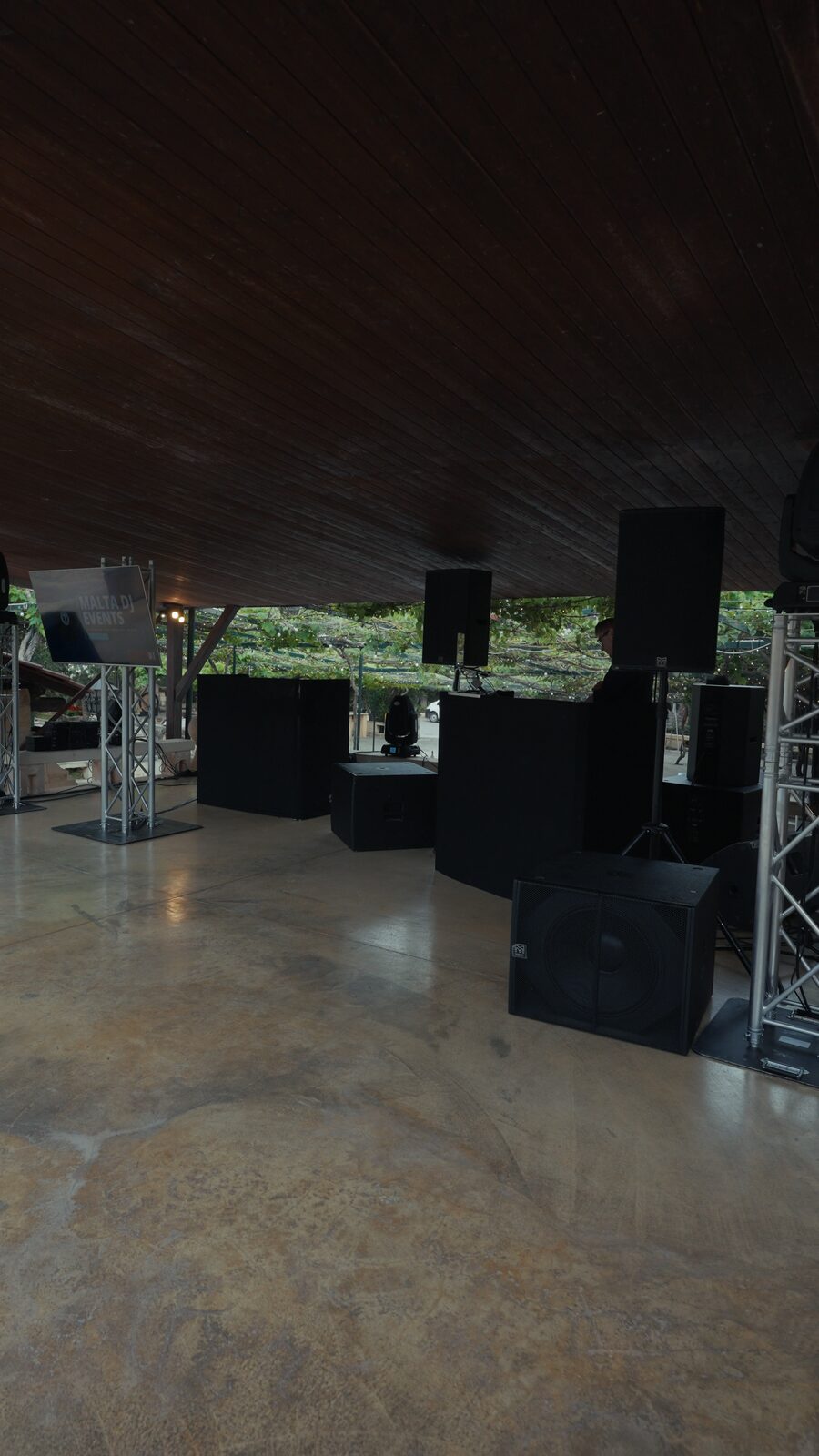 Wireless microphone at a corporate event